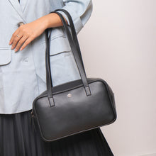 Load image into Gallery viewer, Tas Tote Wanita Silvertote Luna Small
