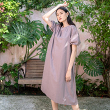 Load image into Gallery viewer, Silvertote Apparel Pakaian Wanita Poppy Dress
