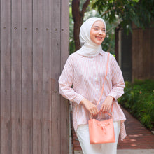 Load image into Gallery viewer, Suri Mini Bucket Bag Pink Salem
