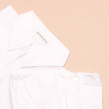 Load image into Gallery viewer, Silvertote Apparel Pakaian Wanita Angel Puff Top
