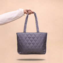 Load image into Gallery viewer, Silvertote Tas Tote Wanita Mia Pillow Totebag Grey
