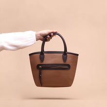 Load image into Gallery viewer, Silvertote Tas Tangan Wanita Zoe Handbag Brown
