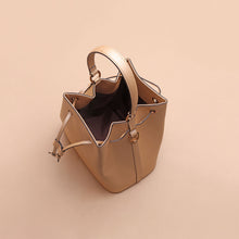 Load image into Gallery viewer, Silvertote Tas Bucket Wanita Lexy Bucket Bag Creme
