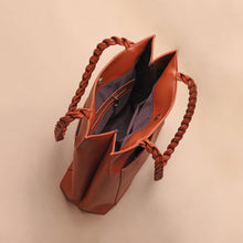 Load image into Gallery viewer, Tas Tote Wanita Silvertote Nathalie Brown
