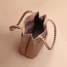 Load image into Gallery viewer, Tas Tote Wanita Silvertote Nathalie Khaki
